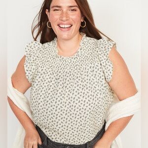 Old Navy Flutter-Sleeve Smocked Floral Swing Blouse for Women